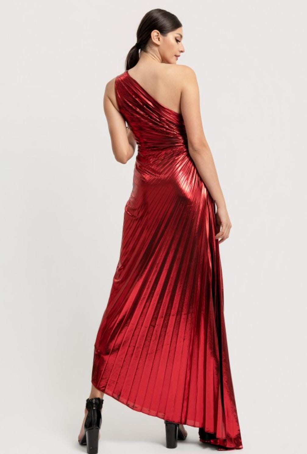 Elegant One-Shoulder Pleated Night Dress