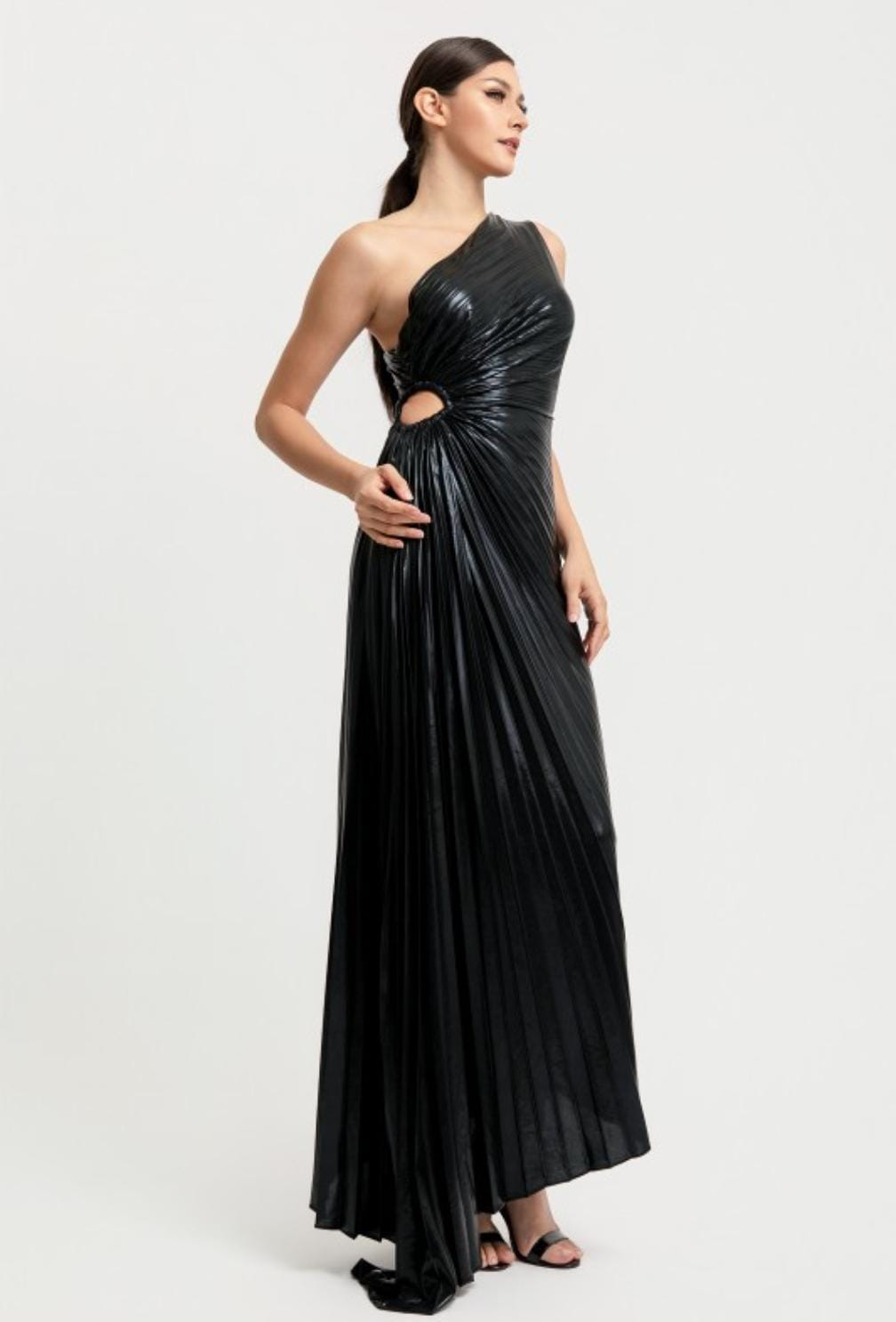 Elegant One-Shoulder Pleated Night Dress